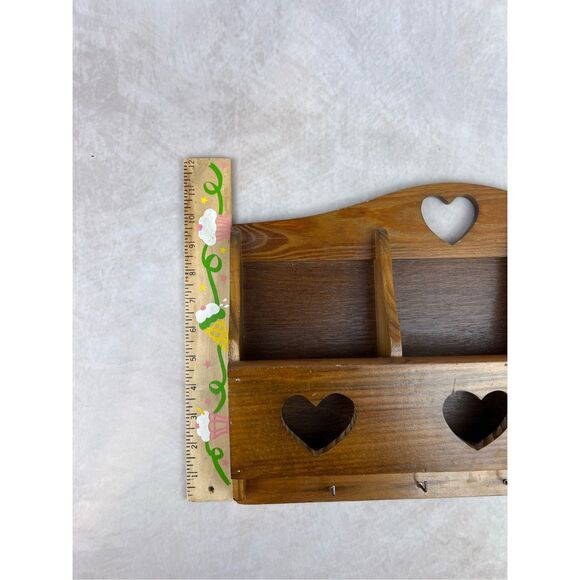 Vintage Wooden Heart Key Holder Mail Holder Cottagecore - Picture 6 of 7